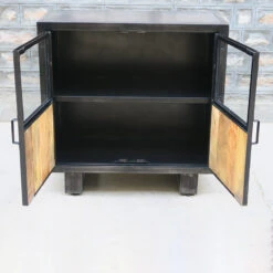 Buffet Métal Et Bois Jodhpur 2 Portes -ATMOS Boutique buffet metal et bois jodhpur portes 2